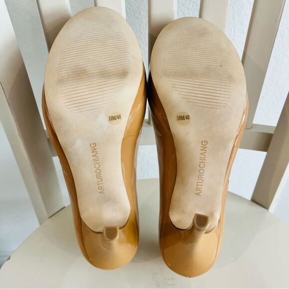 New Arturo Chiang Women's Orina Pumps in Nude Patent Leather Size 10 M - Picture 8 of 11